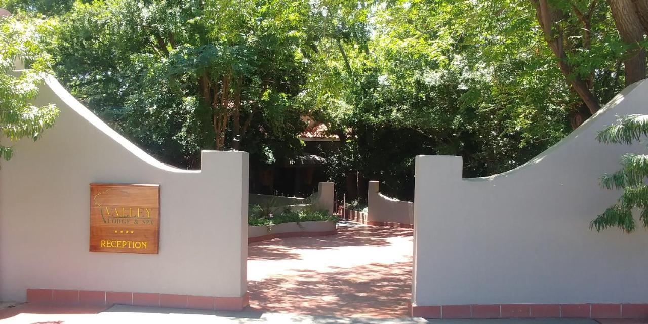 Valley Lodge & Spa Magaliesburg Extérieur photo